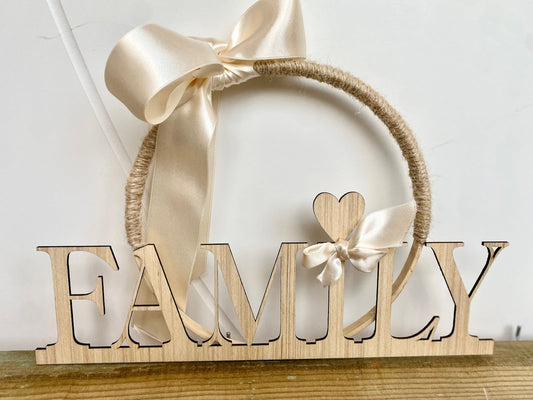 Déco "FAMILY" sur bois orné de fleurs séchées